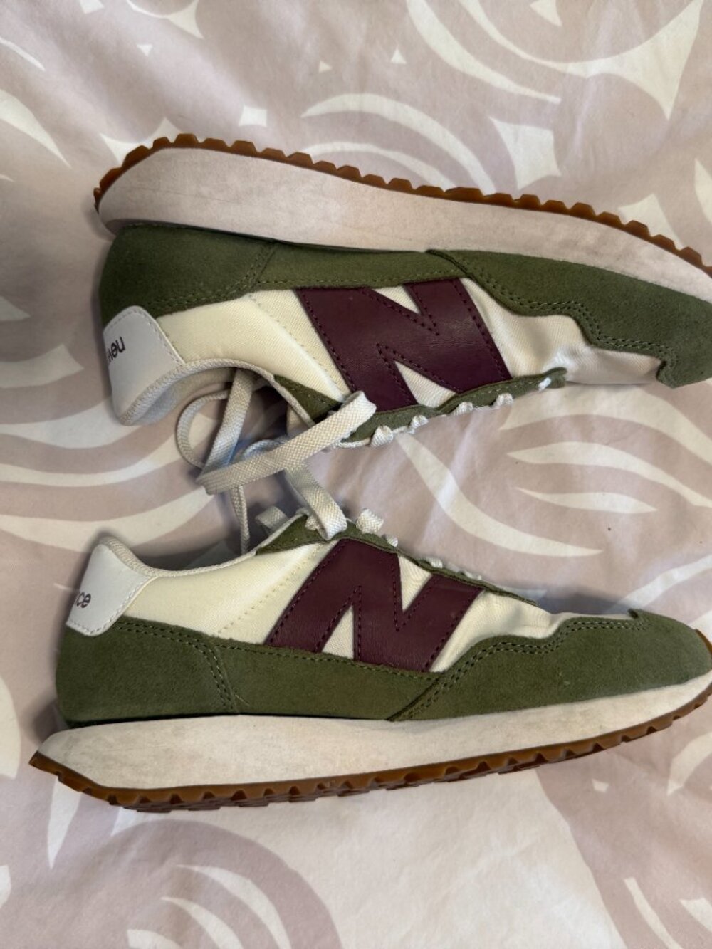 New Balance 237 V1 — Women’s Size 6 Dark Olivine / Sea Salt / Licorice